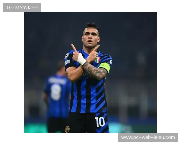 迪马尔科单场助攻帽子戏法，创意甲后卫助攻纪录。