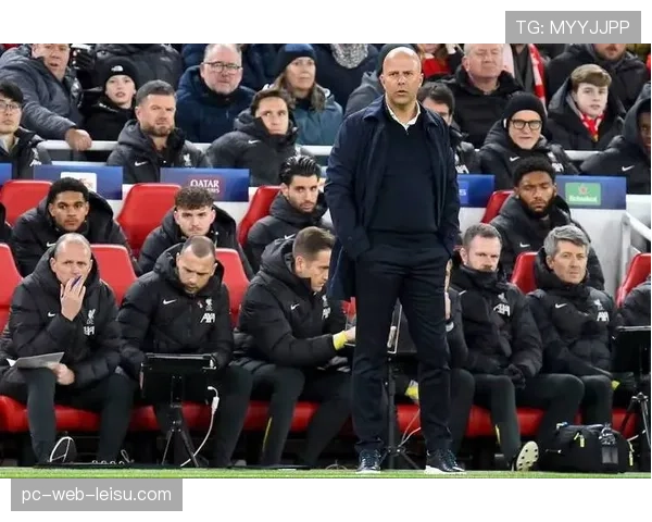 战术前瞻：曼城客战利物浦，瓜迪奥拉的控球哲学将如何应对安菲尔德的高位压迫？